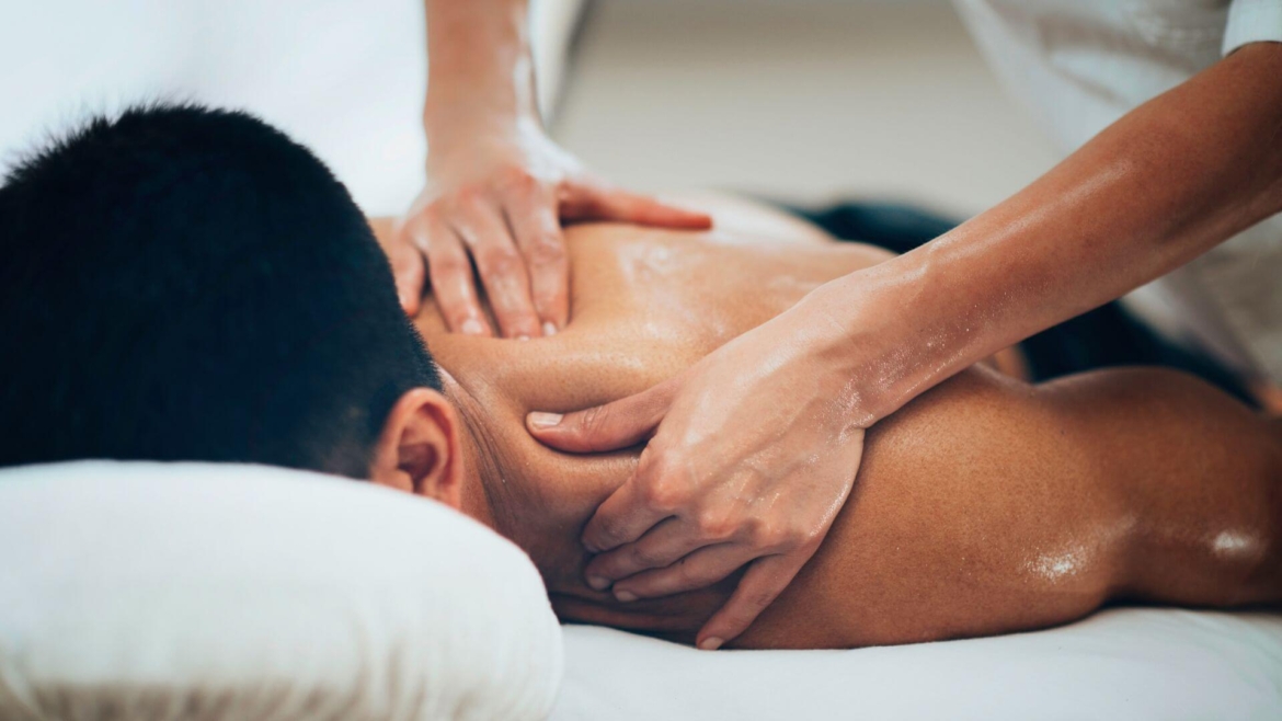 1b - Couple Deep Tissue Massage ( 60 Mins )