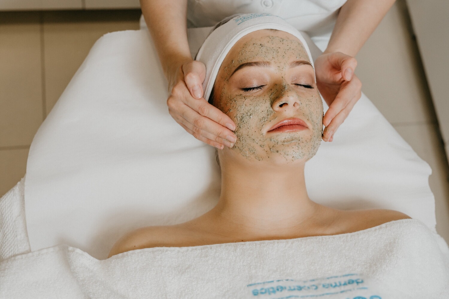 Facial-1
