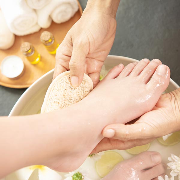Callus With Gelish Pedicure-1d