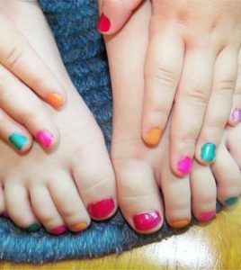 Kids Mani+Pedi-3d